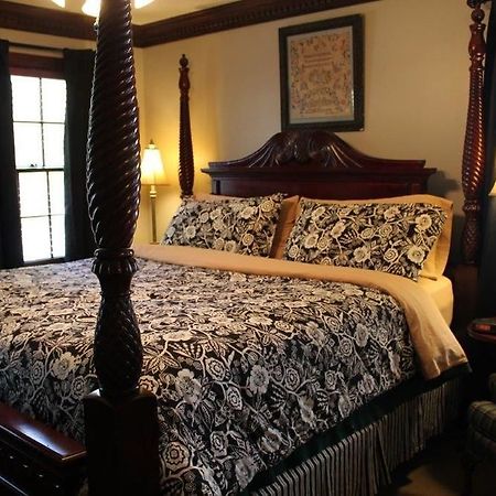 Williamsburg Sampler B & B Extérieur photo